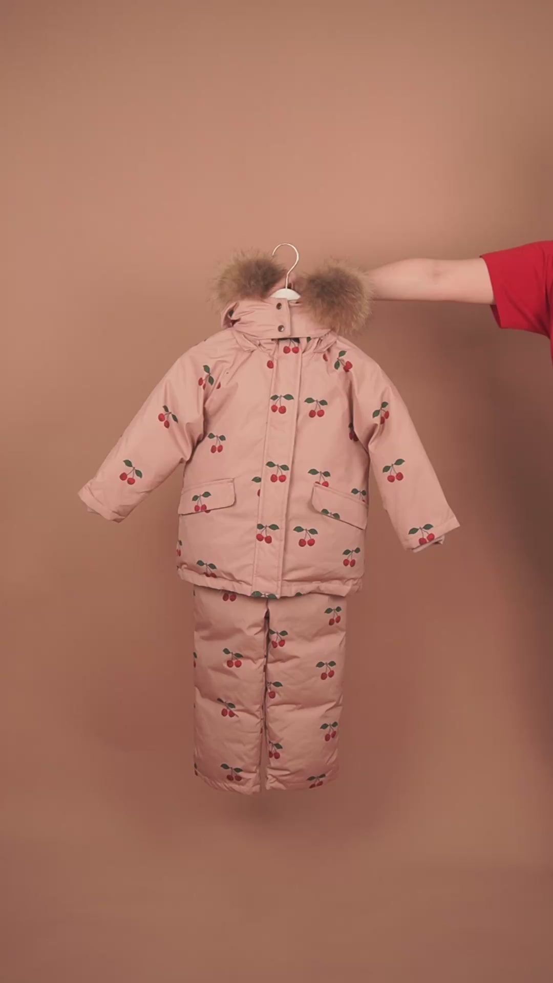 เช่าเสื้อกันหนาว เด็ก รุ่น CHERRY สี ชมพู