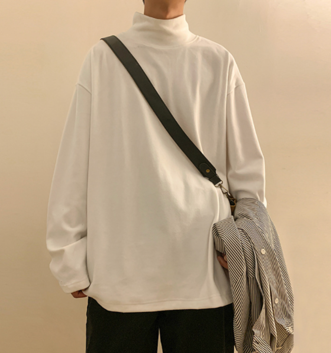 เช่าเสื้อคอเต่า ชาย รุ่น HAYATE สี ขาว