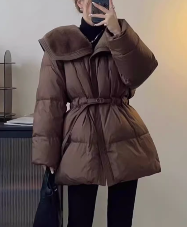 เช่าเสื้อกันหนาว หญิง รุ่น ANASTASIA สี น้ำตาล