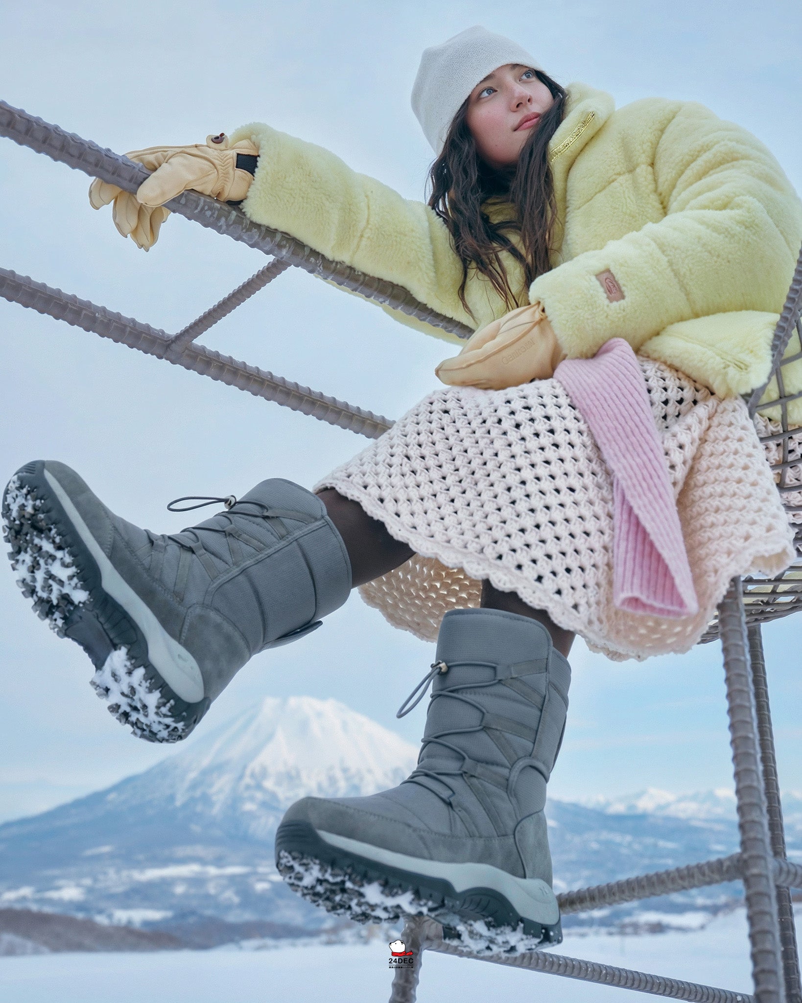 เช่ารองเท้าบูท หญิง รุ่น ANTONIA สี เทา