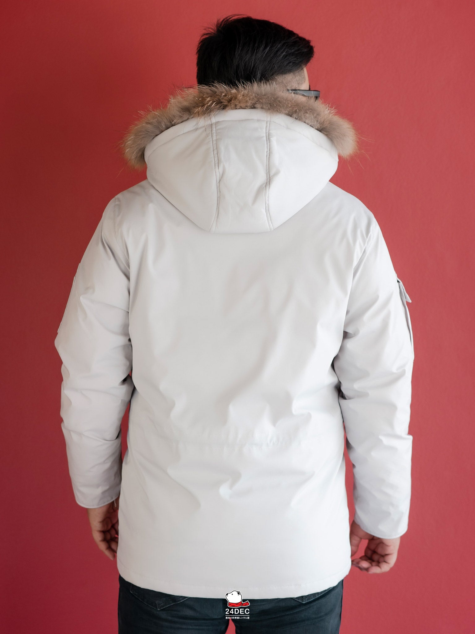 เช่าเสื้อกันหนาว ชาย รุ่น ARCTIC สี ขาว
