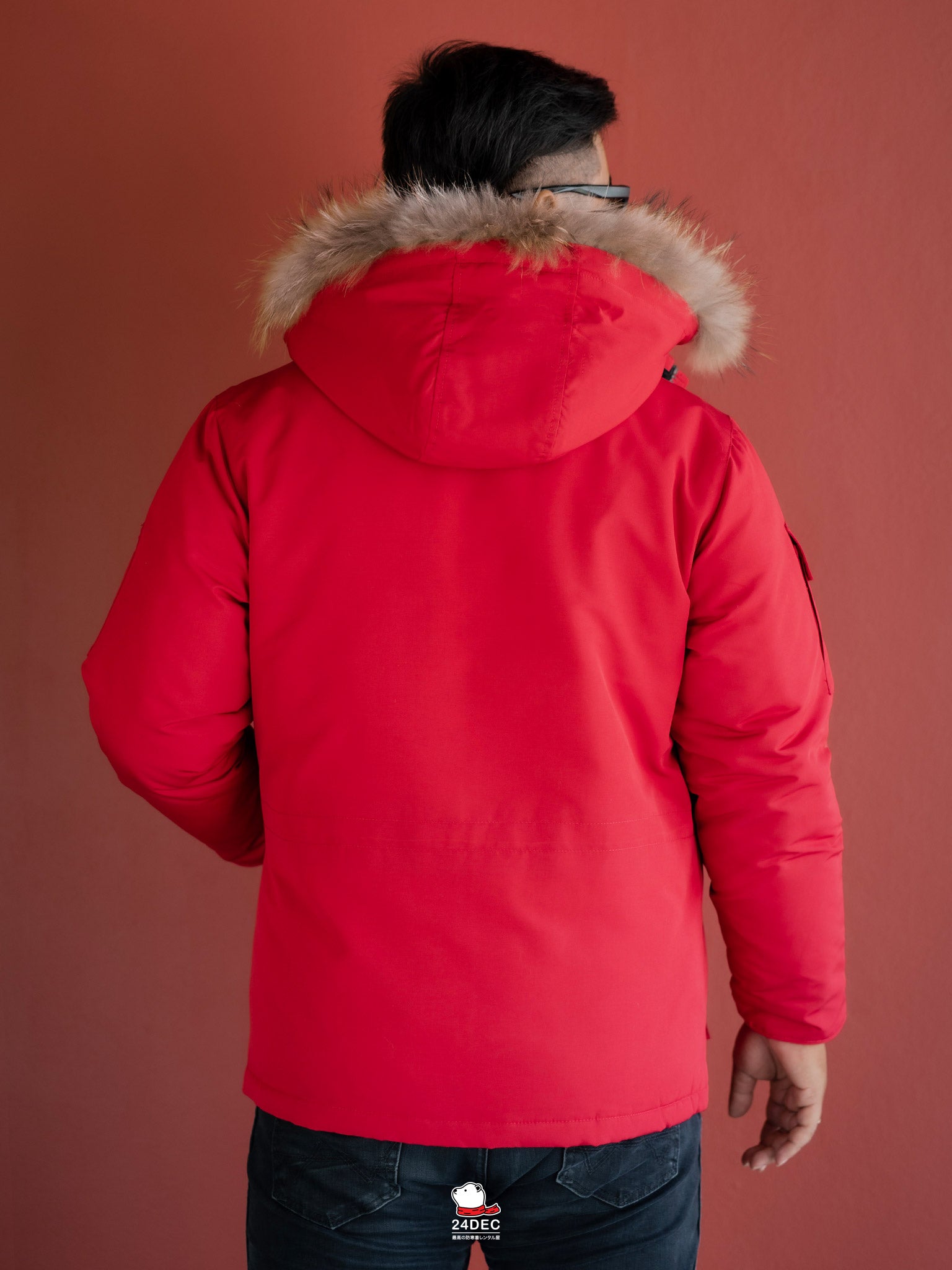 เช่าเสื้อกันหนาว ชาย รุ่น ARCTIC สี แดง