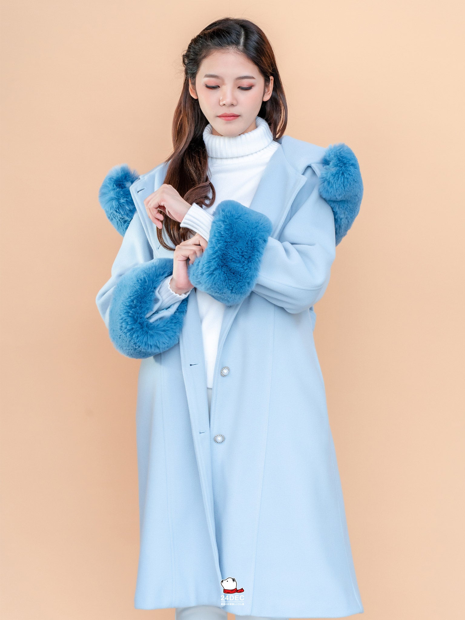 เช่าเสื้อโค้ท หญิง รุ่น CLARA สี ฟ้า