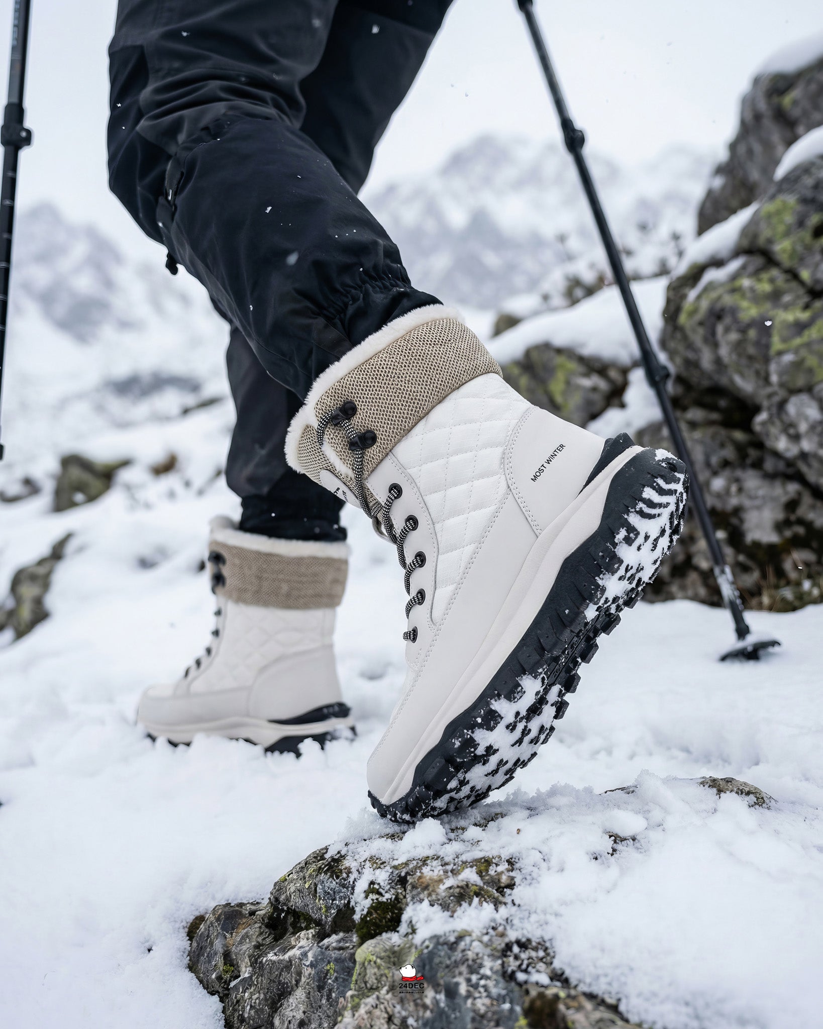 เช่ารองเท้าบูท หญิง รุ่น BALKAN สี ขาว