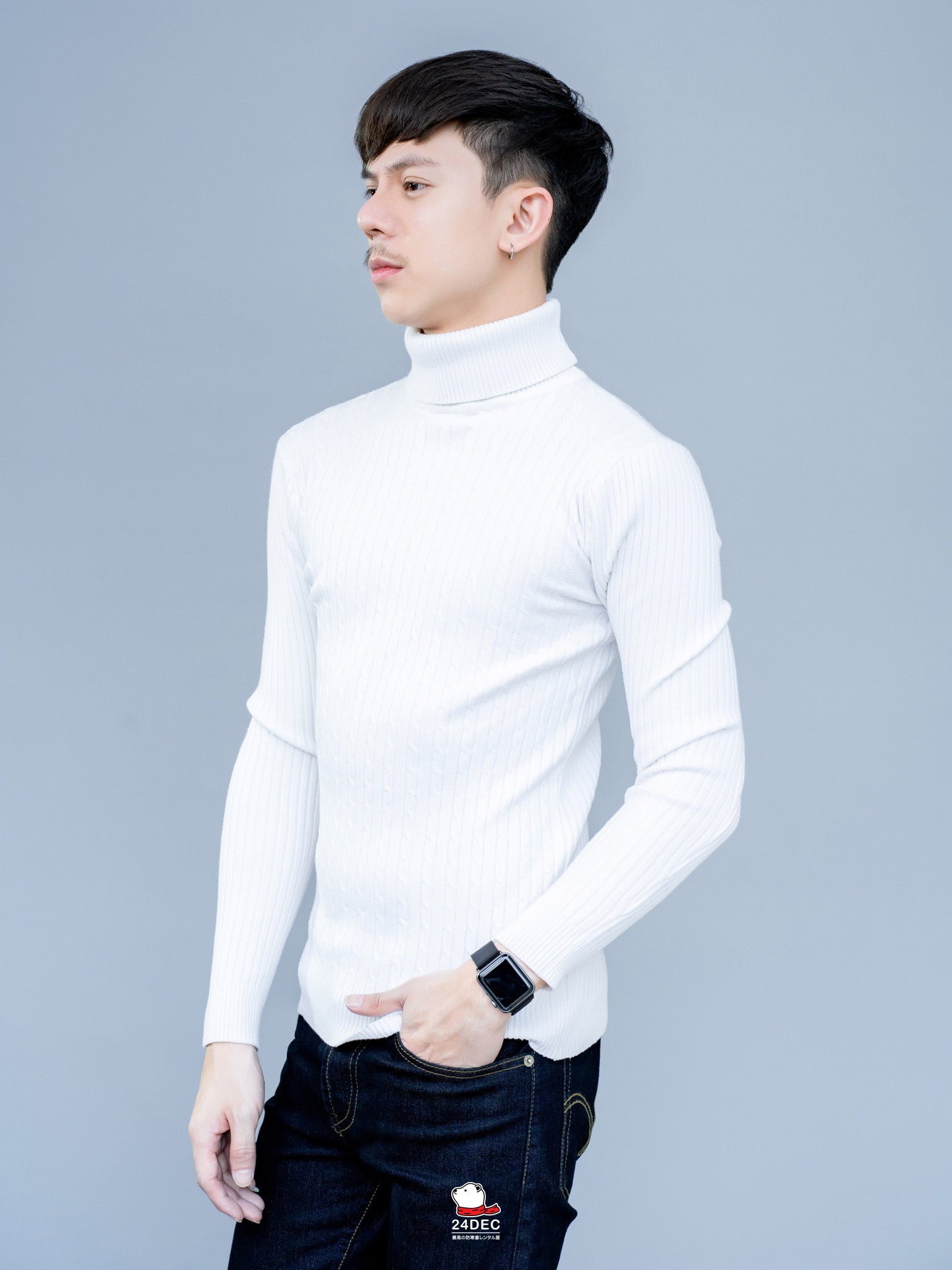 เช่าเสื้อคอเต่า ชาย รุ่น SOLO สี ขาว
