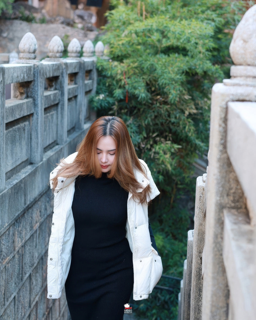 เช่าเสื้อกันหนาว หญิง รุ่น BONITA สี ขาว