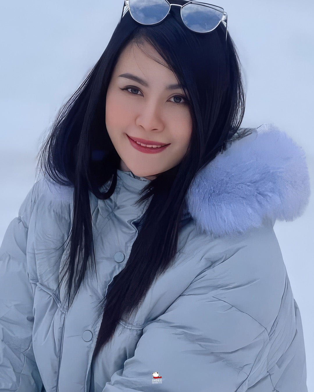 เช่าเสื้อกันหนาว หญิง รุ่น DALI สี ฟ้า