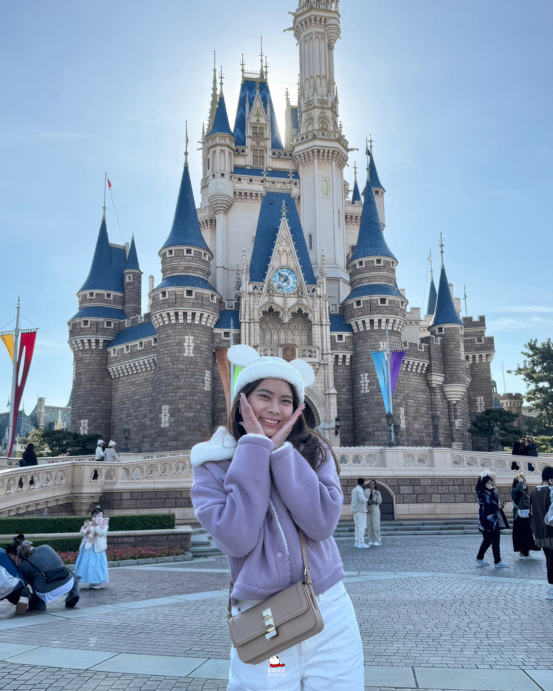 เช่าเสื้อแจ็คเก็ต หญิง รุ่น DAPHNE สี ม่วง