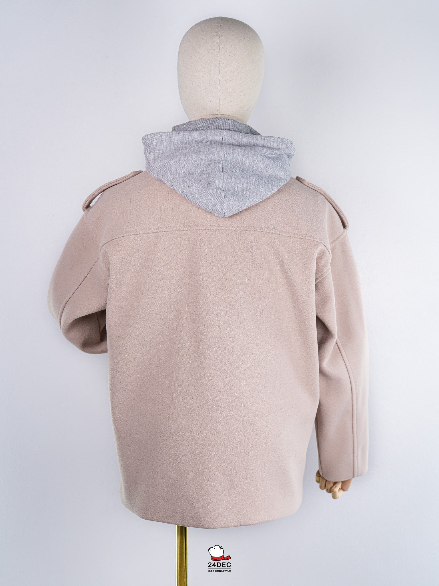 เช่าเสื้อโค้ท ชาย รุ่น DARWIN สี ครีม