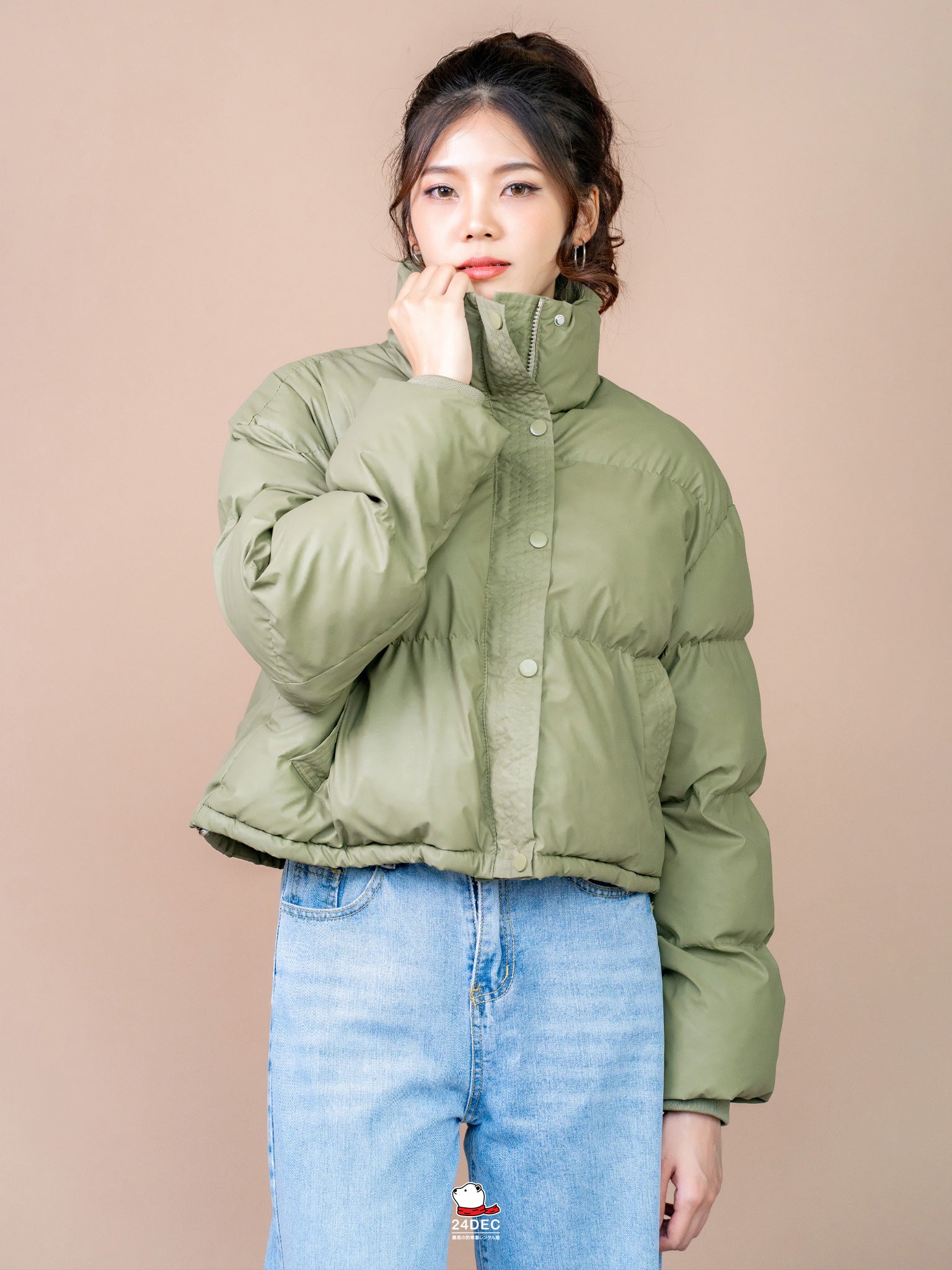 เช่าเสื้อกันหนาว หญิง รุ่น DILEMMA สี เขียว