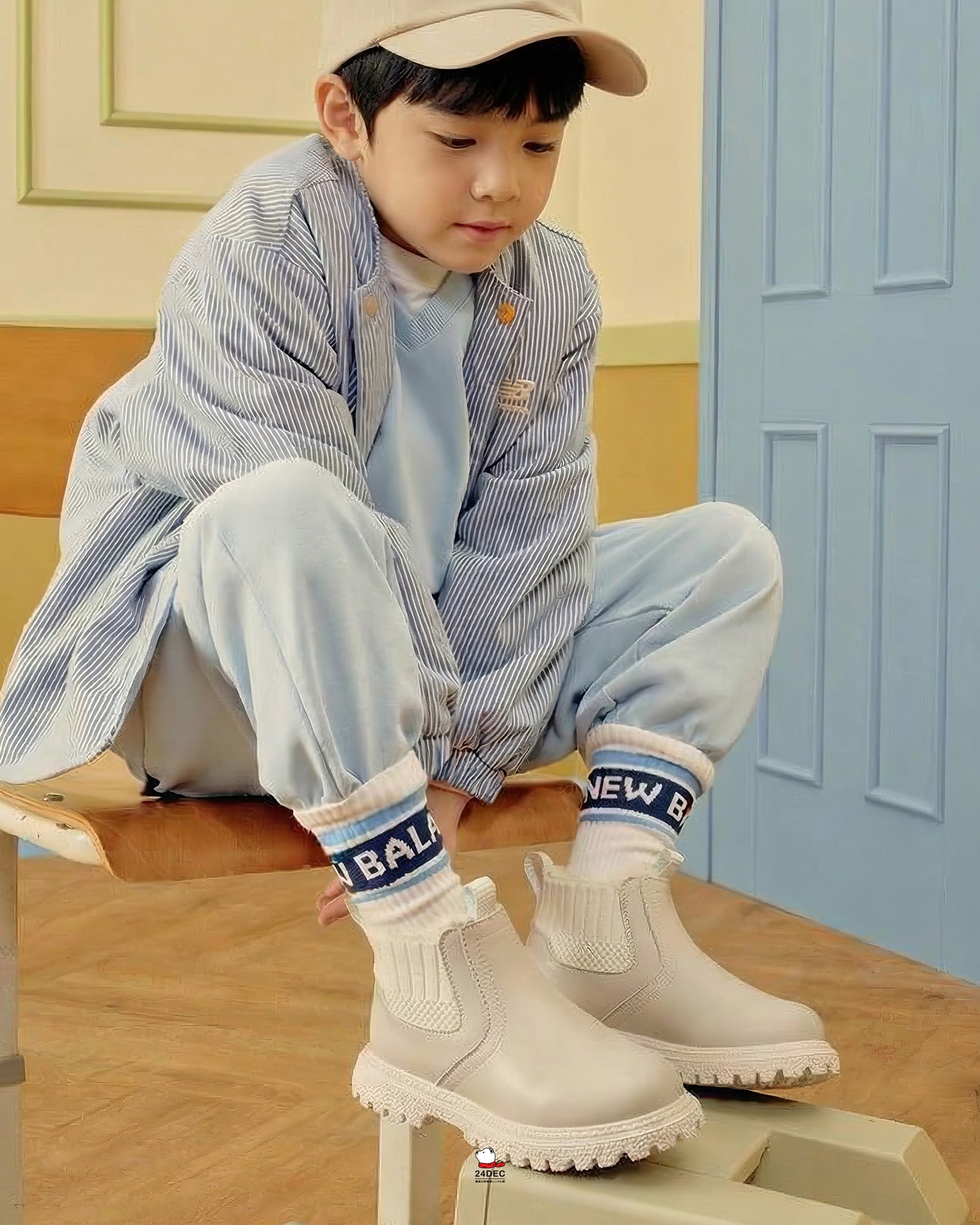 เช่ารองเท้าบูท เด็ก รุ่น EVE สี ขาว