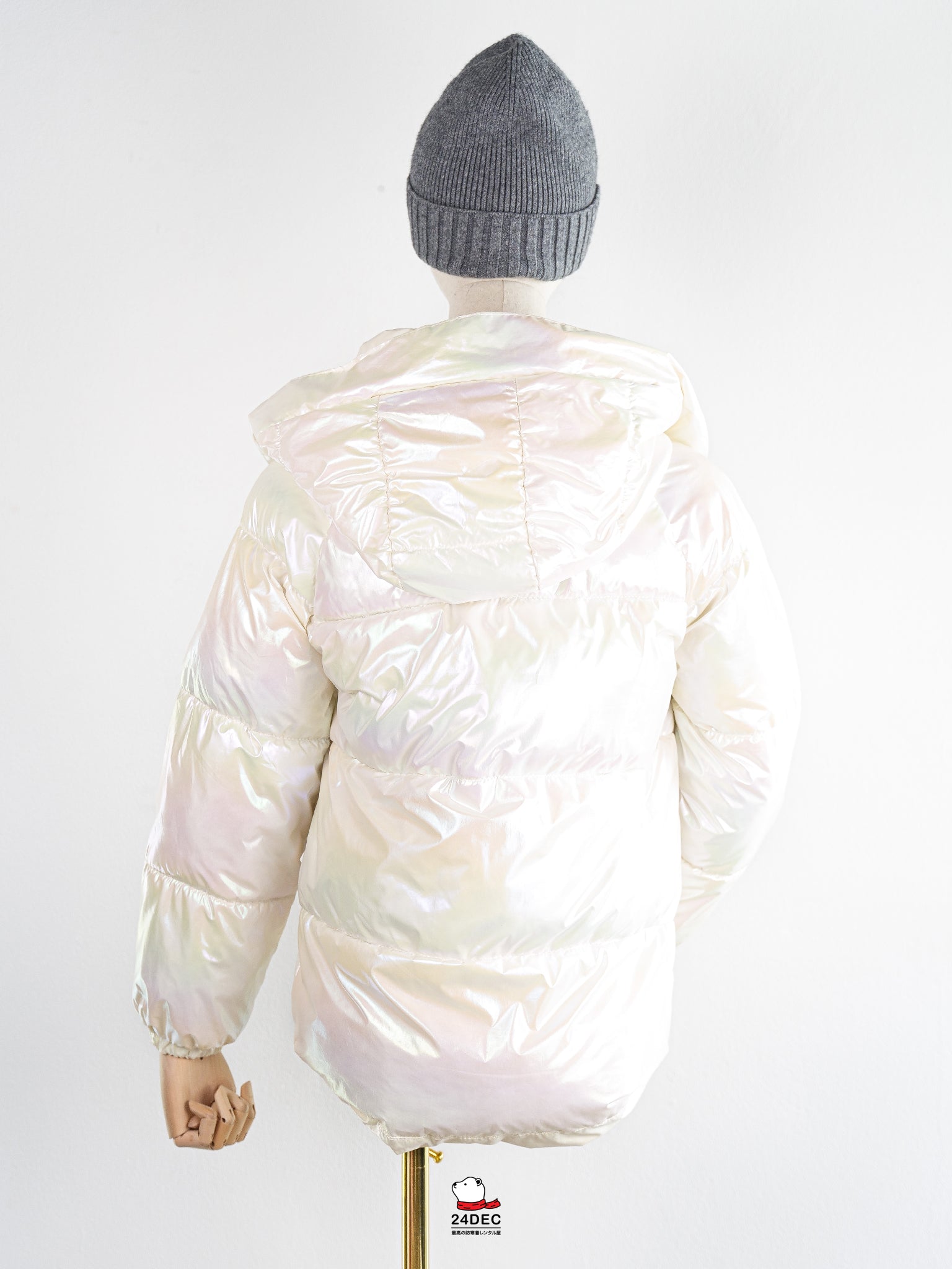 เช่าเสื้อกันหนาว หญิง รุ่น GALAXY สี ขาว