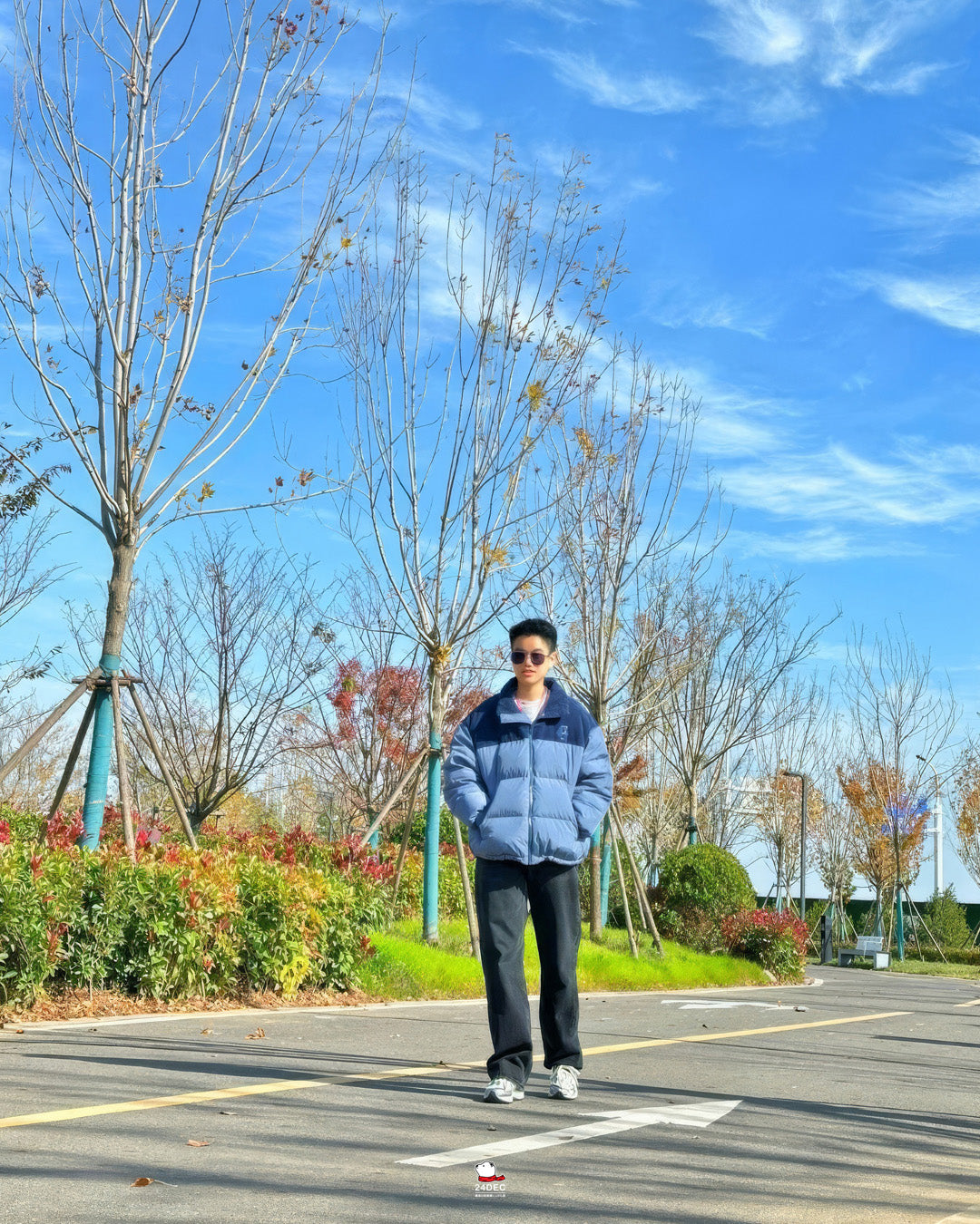 เช่าเสื้อกันหนาว ชาย รุ่น GRABEN สี ฟ้า