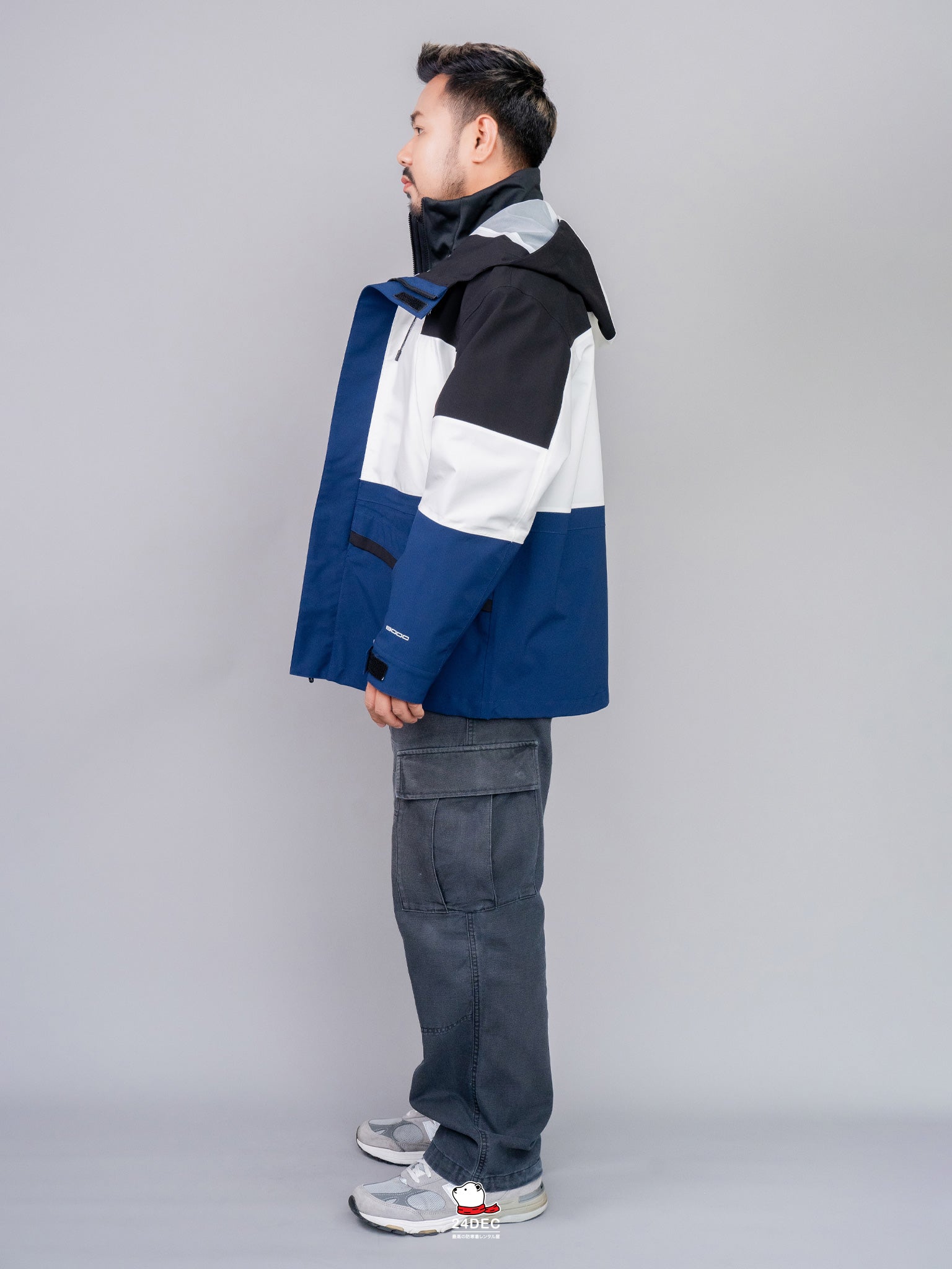 เช่าเสื้อกันหนาว ชาย รุ่น HYPERLINK สี ขาว