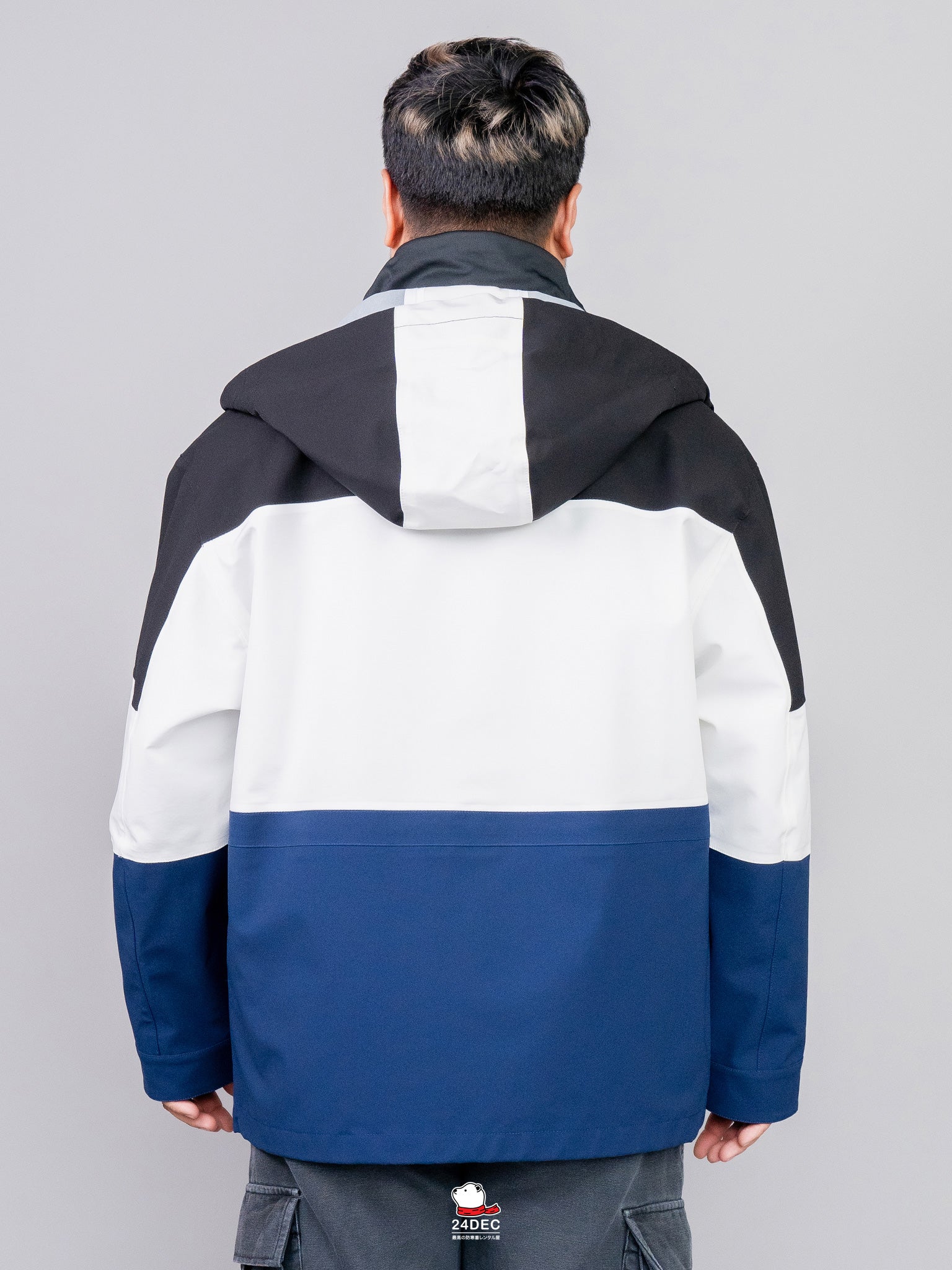 เช่าเสื้อกันหนาว ชาย รุ่น HYPERLINK สี ขาว