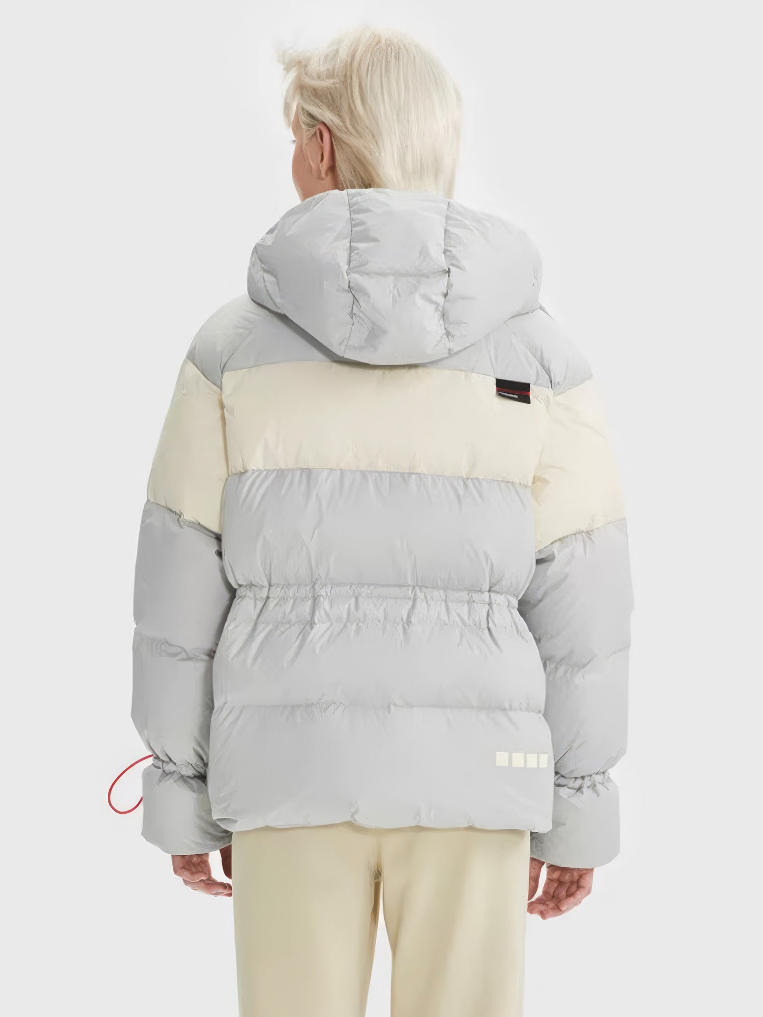 เช่าเสื้อกันหนาว หญิง รุ่น ICEBOX สี ฟ้า