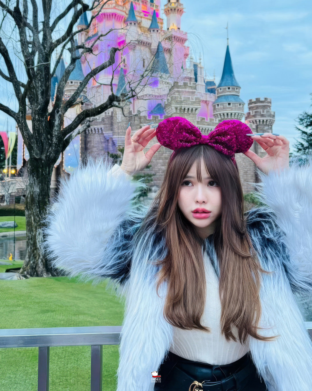 เช่าเสื้อขนเฟอร์ หญิง รุ่น KENKO สี ขาว