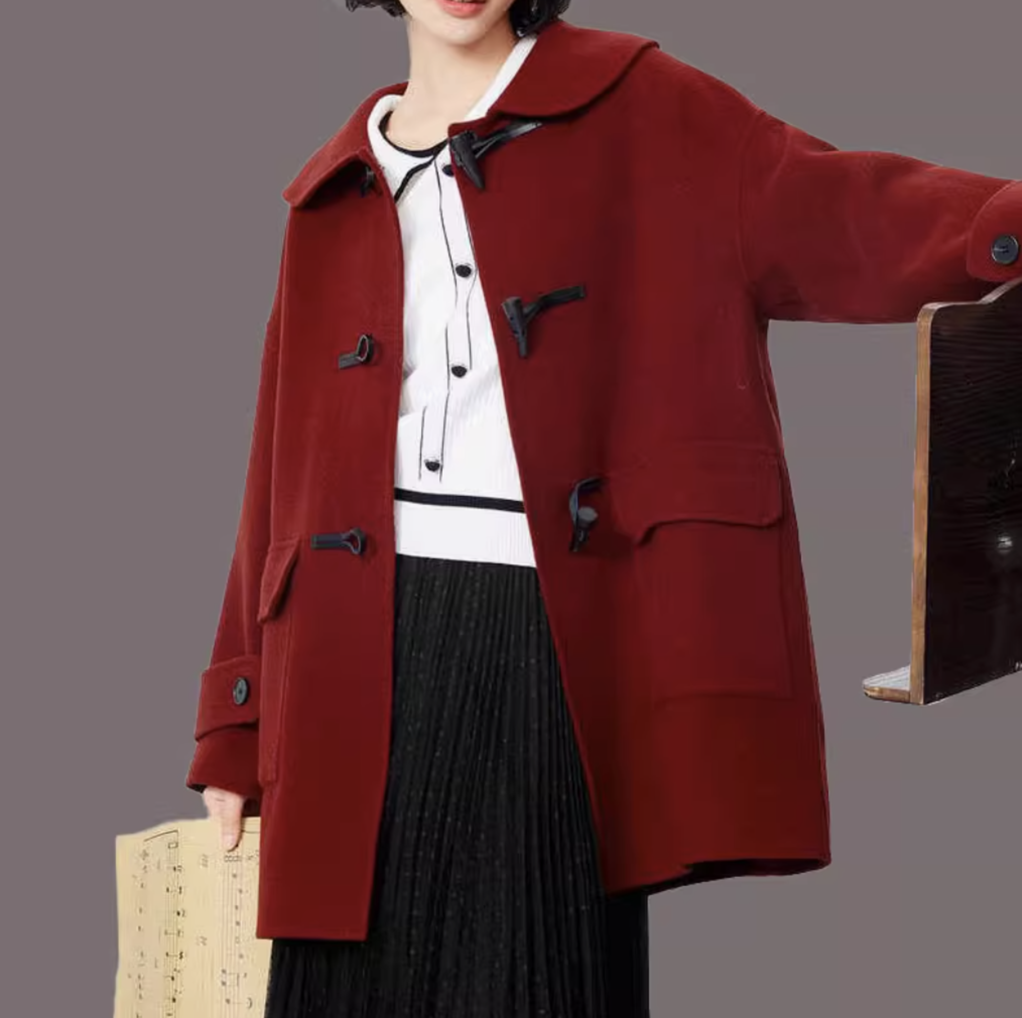 เช่าเสื้อโค้ท หญิง รุ่น LATVIA สี แดงเรดไวน์