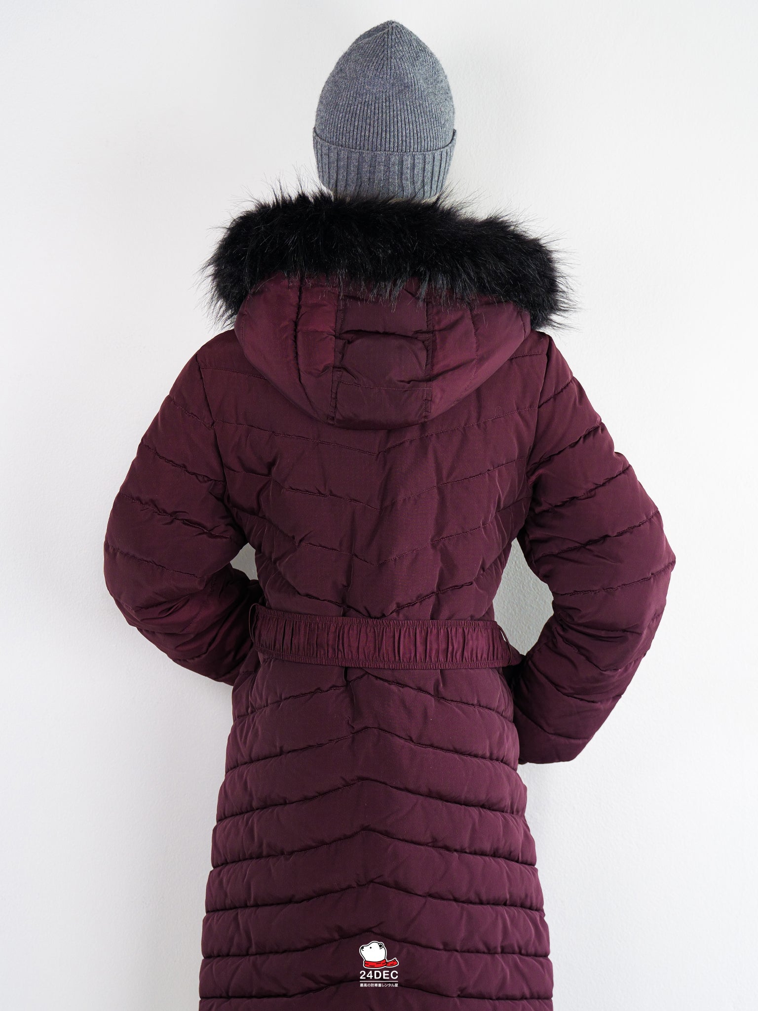 เช่าเสื้อกันหนาว หญิง รุ่น MANHATTAN สี แดงเรดไวน์
