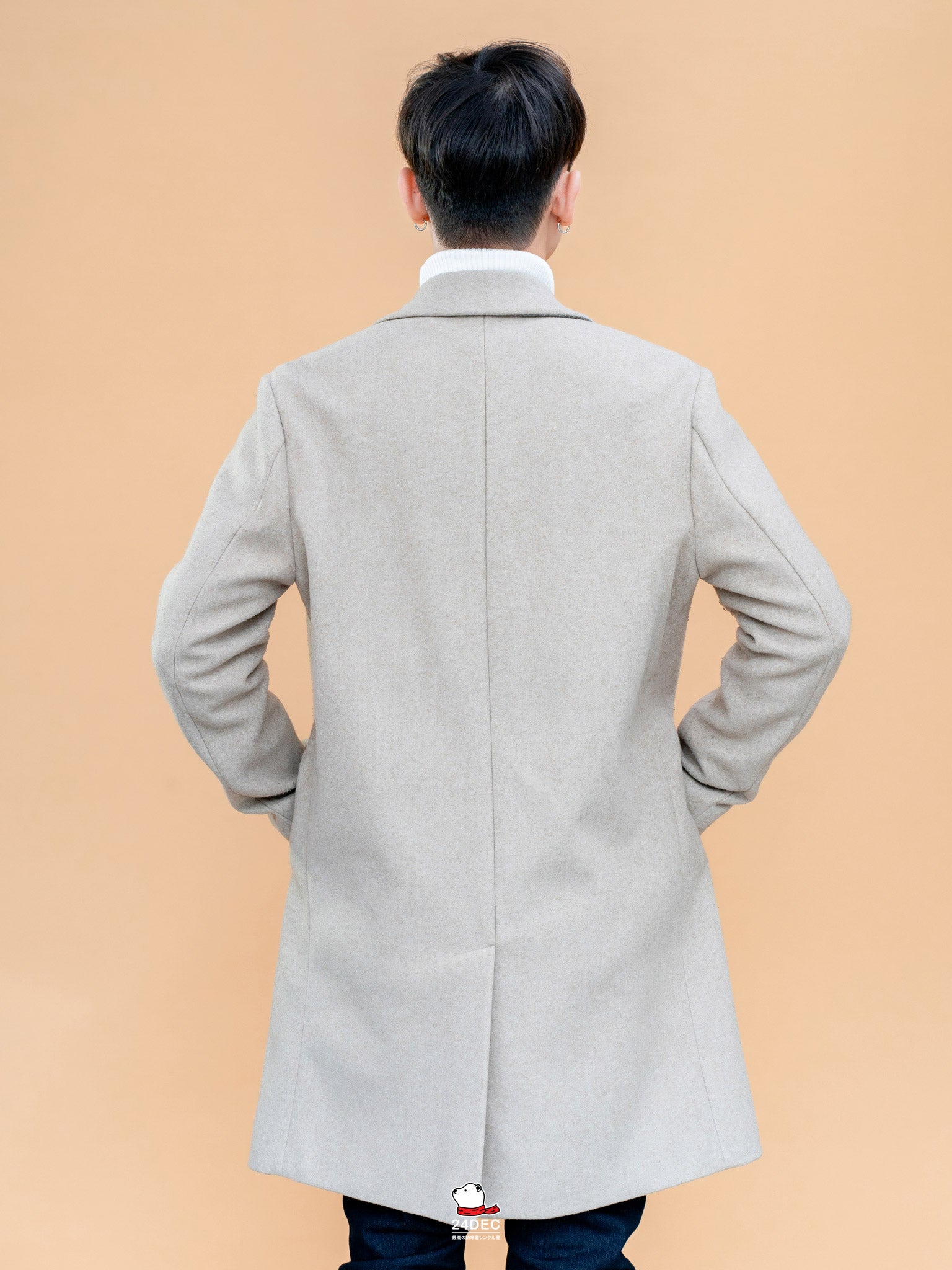 เช่าเสื้อโค้ท ชาย รุ่น COZY สี ครีม