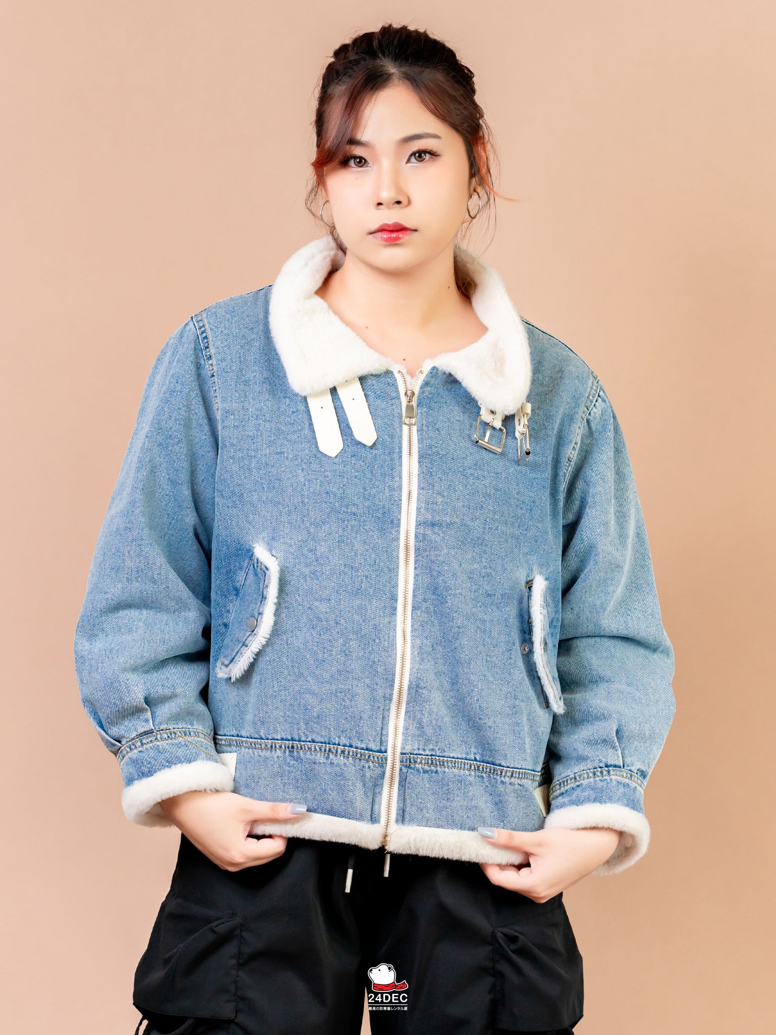 เช่าเสื้อแจ็คเก็ต หญิง รุ่น NATASHA สี ฟ้า
