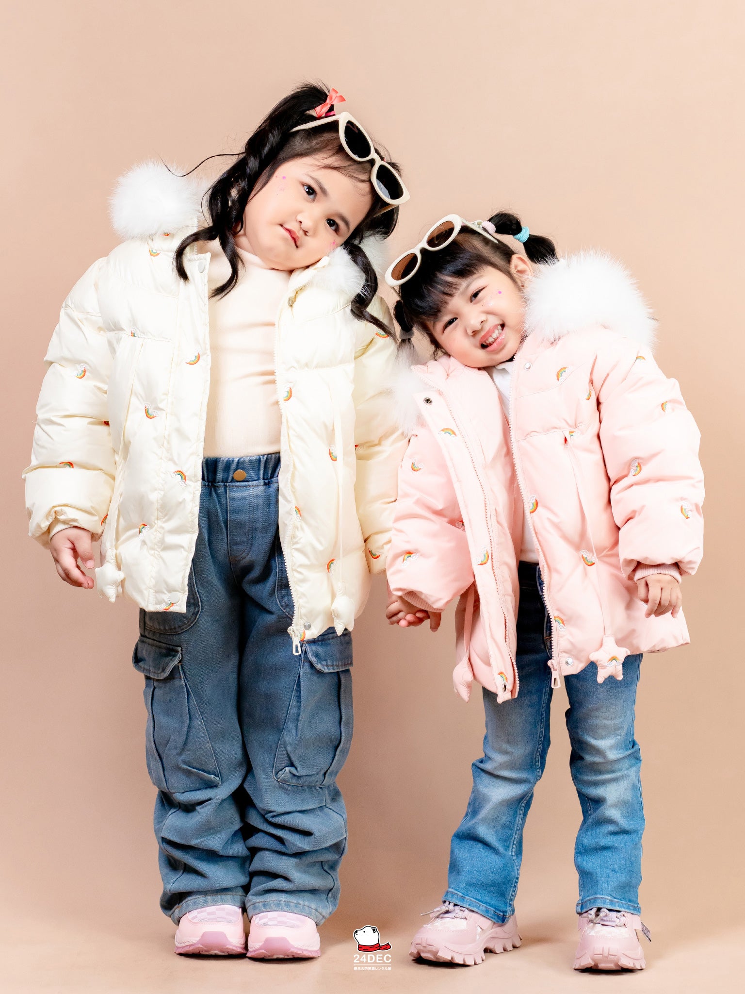 เช่าเสื้อกันหนาว เด็ก รุ่น NIJI สี ขาว