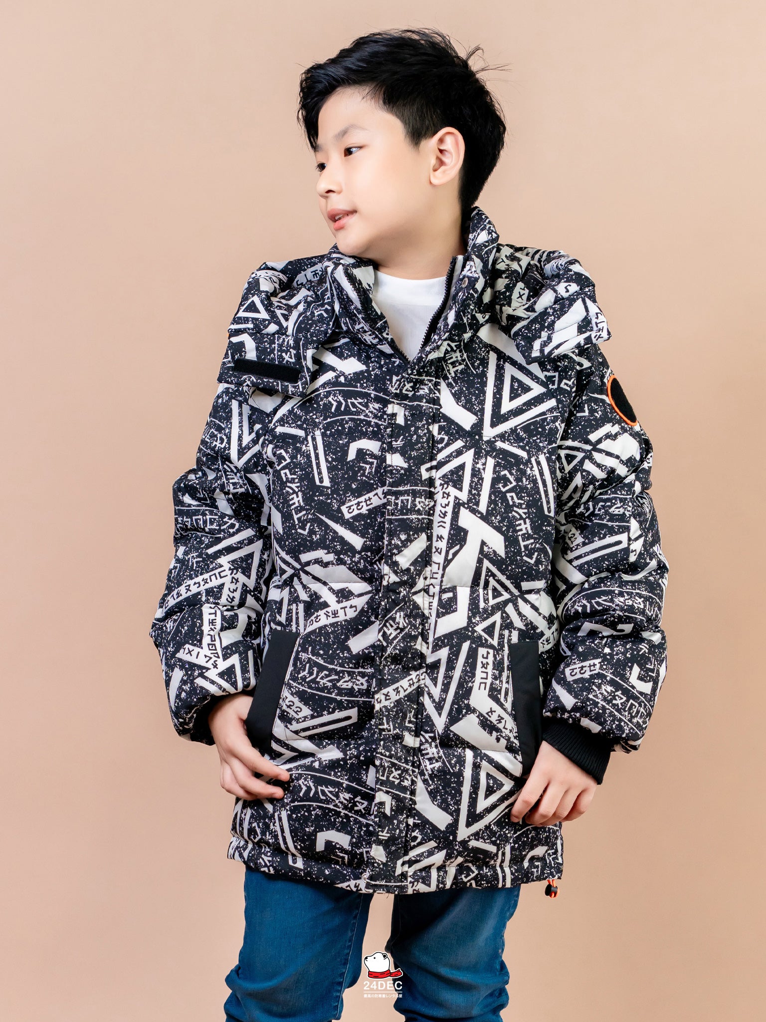 เช่าเสื้อกันหนาว เด็ก รุ่น OTOKO สี ดำ