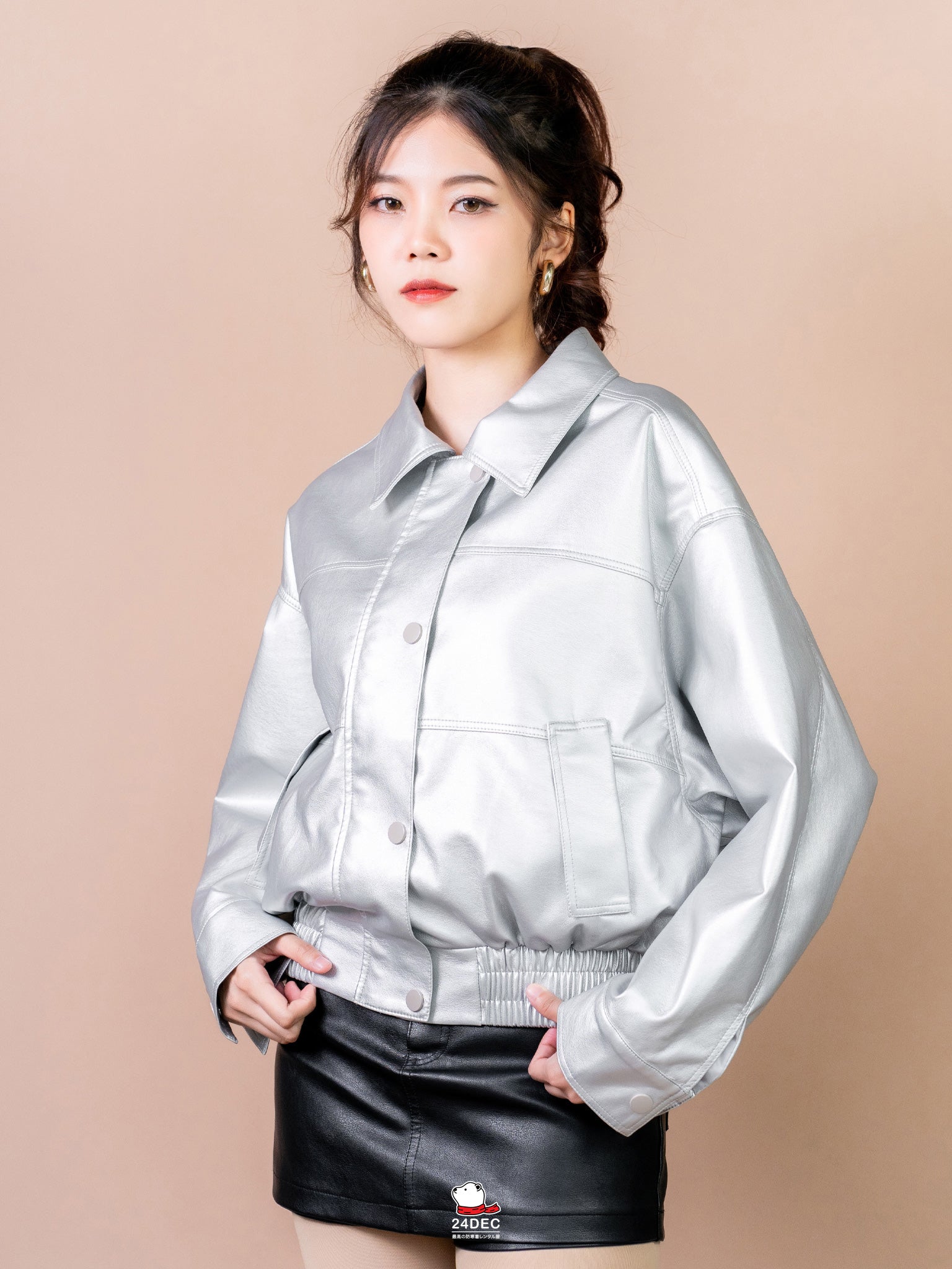 เช่าเสื้อแจ็คเก็ต หญิง รุ่น PISCIS สี เงิน