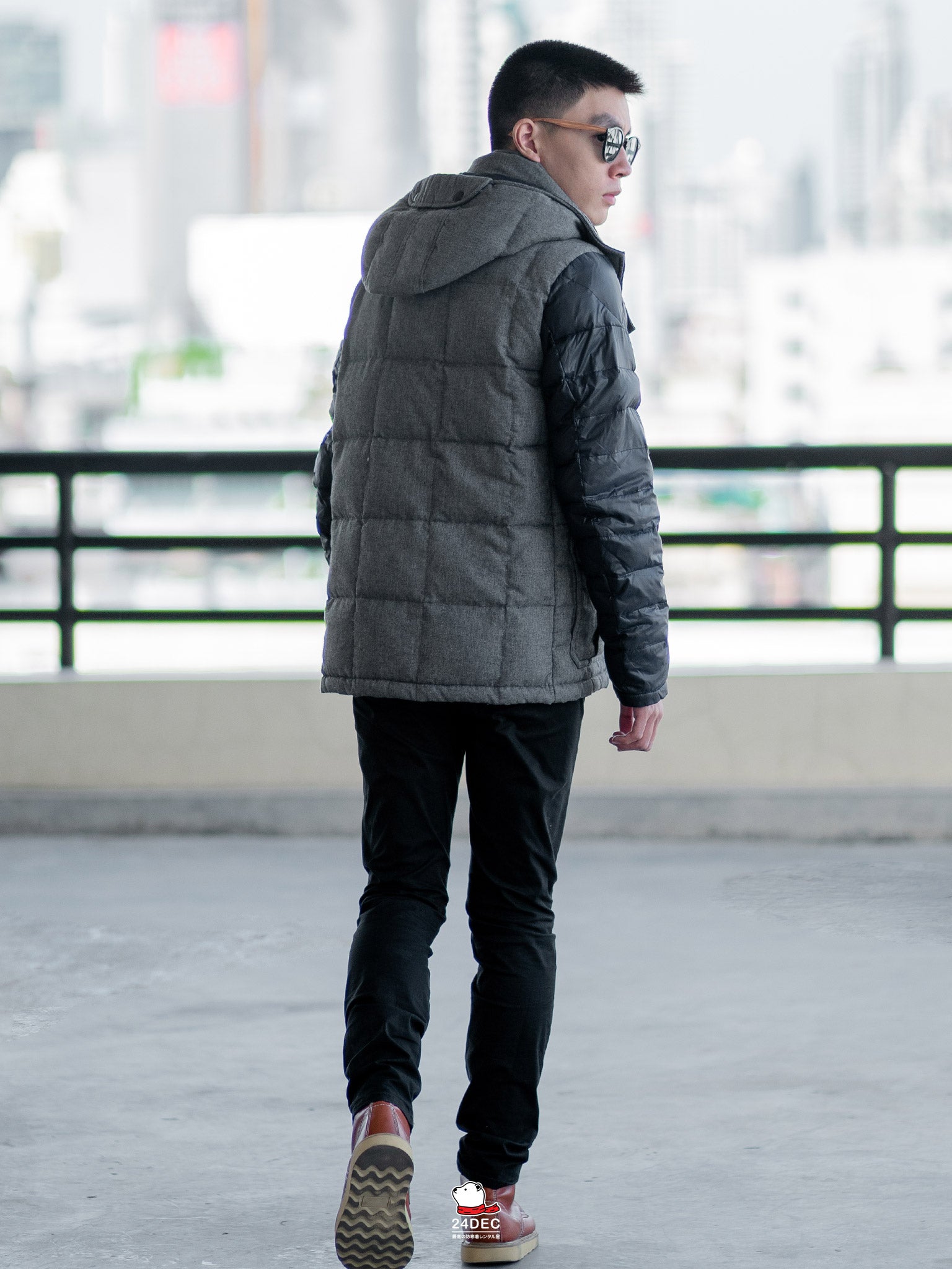 เช่าเสื้อกันหนาว ชาย รุ่น RIEL สี น้ำเงิน
