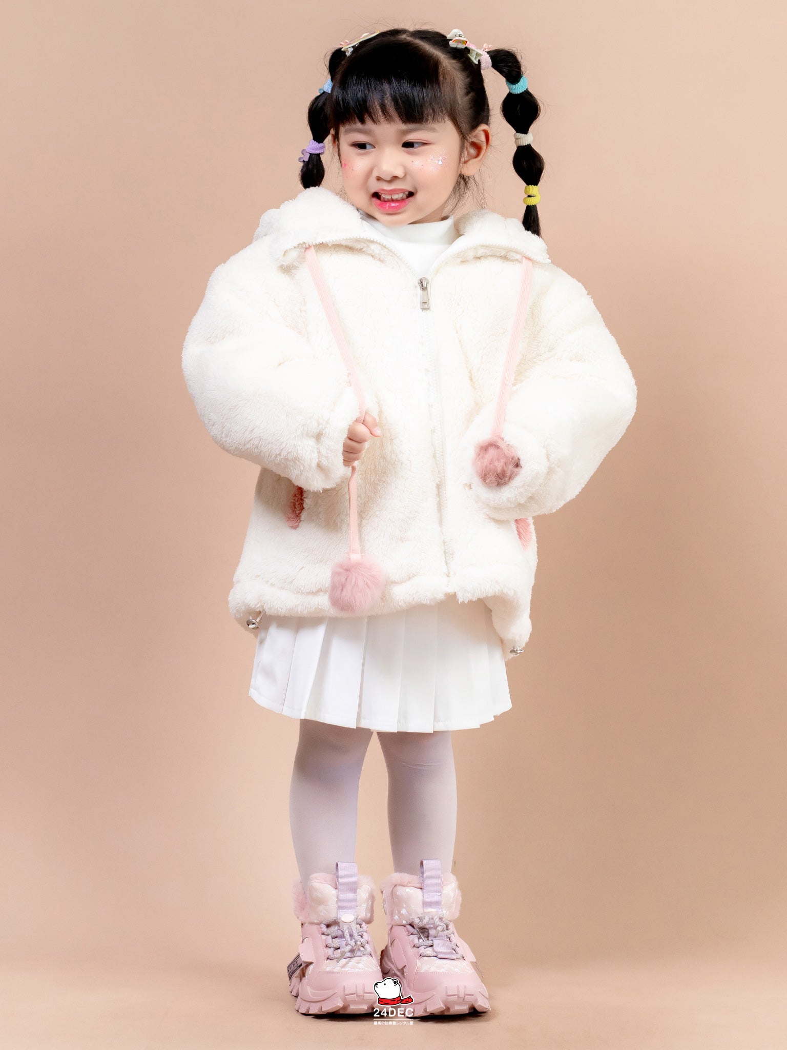 เช่าเสื้อแจ็คเก็ต เด็ก รุ่น ROXIE สี ขาว