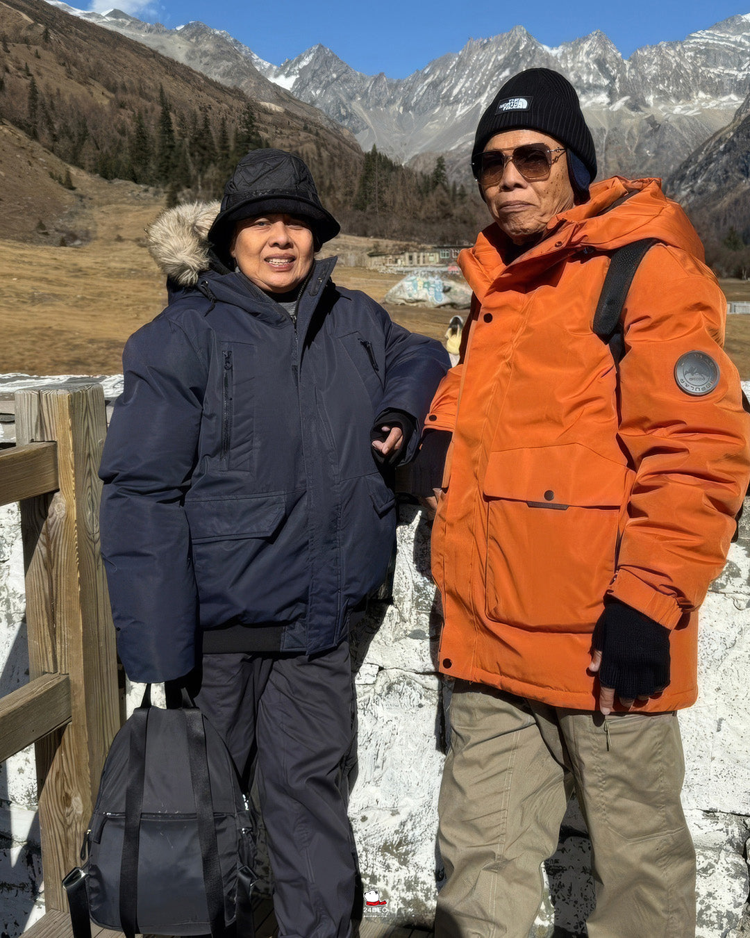 เช่าเสื้อกันหนาว ชาย รุ่น TITLIS สี ส้ม