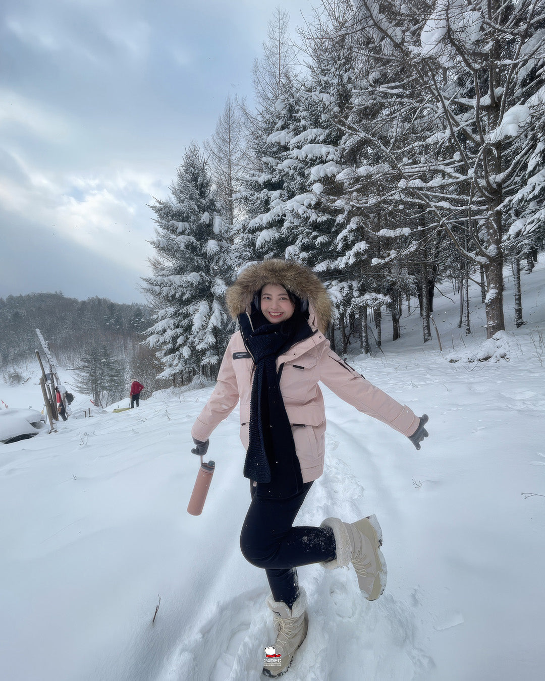 เช่าเสื้อกันหนาว หญิง รุ่น TROMSO สี ชมพู