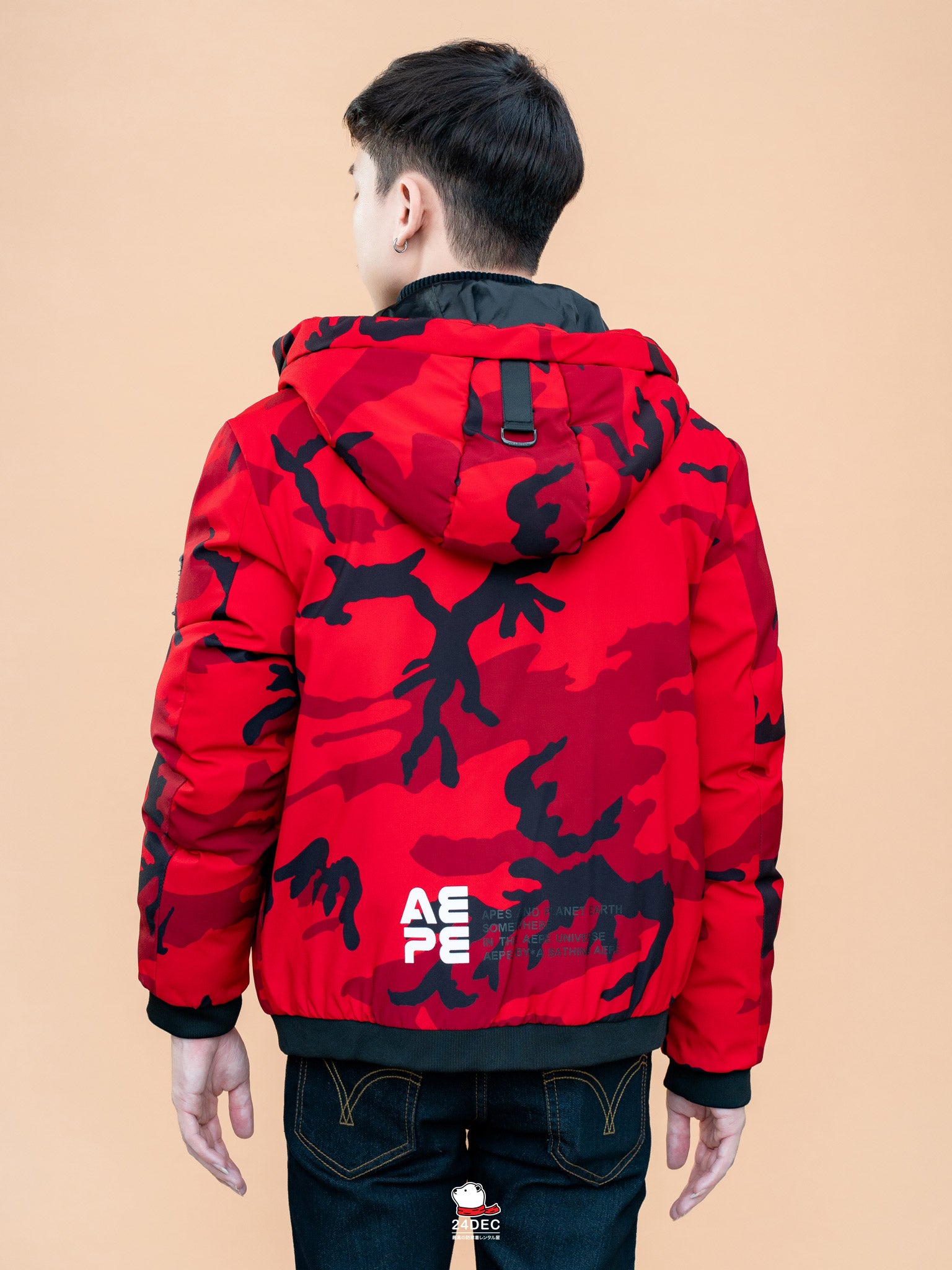 เช่าเสื้อกันหนาว ชาย รุ่น VOCATION สี แดง