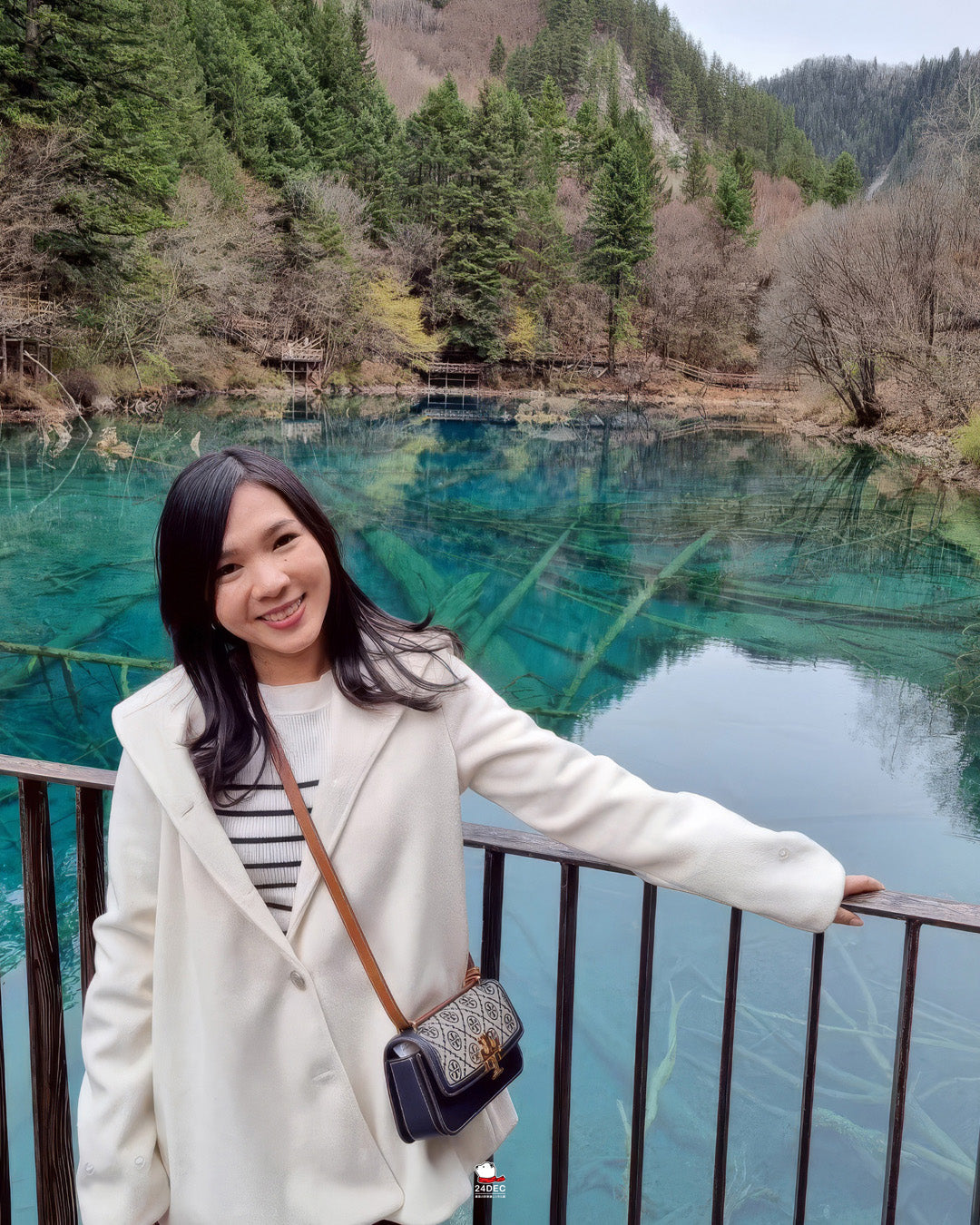 เช่าเสื้อโค้ท หญิง รุ่น FURONG สี ขาว