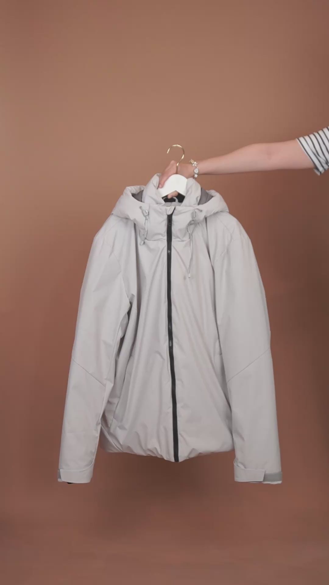 เช่าเสื้อกันหนาว ชาย รุ่น OYMYAKON สี ขาว