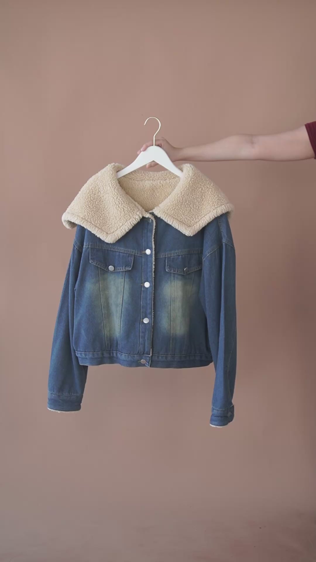 เช่าเสื้อแจ็คเก็ต หญิง รุ่น GAIA สี น้ำเงิน