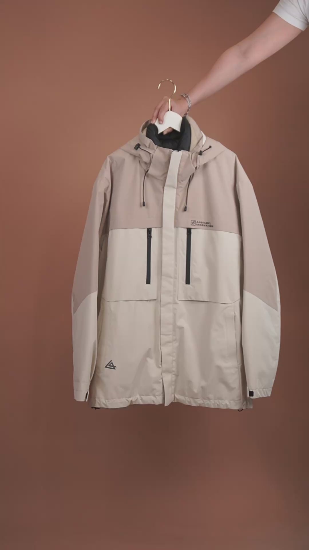 เช่าเสื้อกันหนาว ชาย รุ่น PATAGONIA สี ขาว