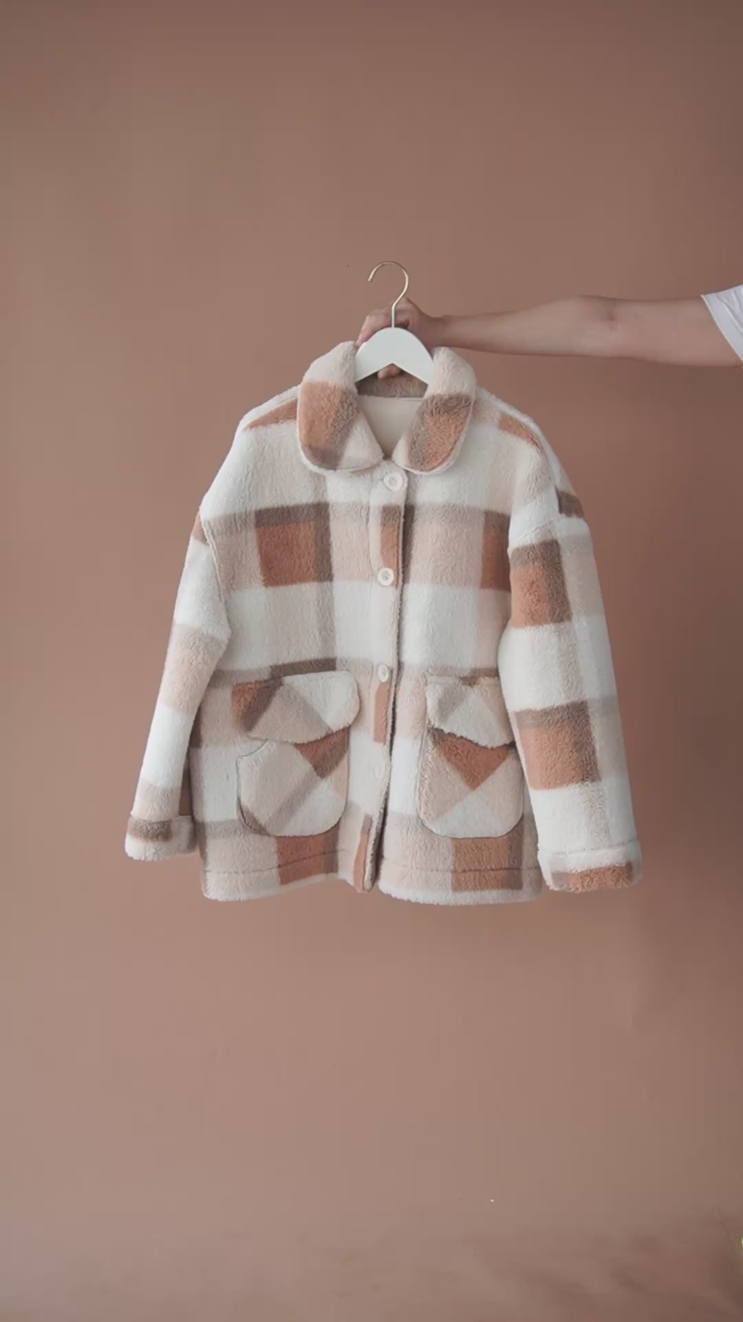 เช่าเสื้อโค้ท หญิง รุ่น LOLA สี น้ำตาล