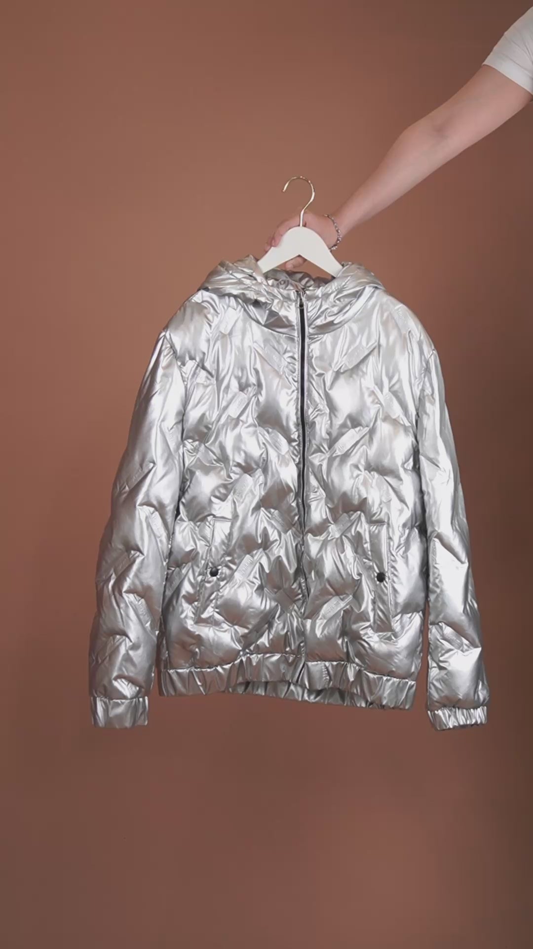 เช่าเสื้อกันหนาว ชาย รุ่น CRYPTO สี เงิน