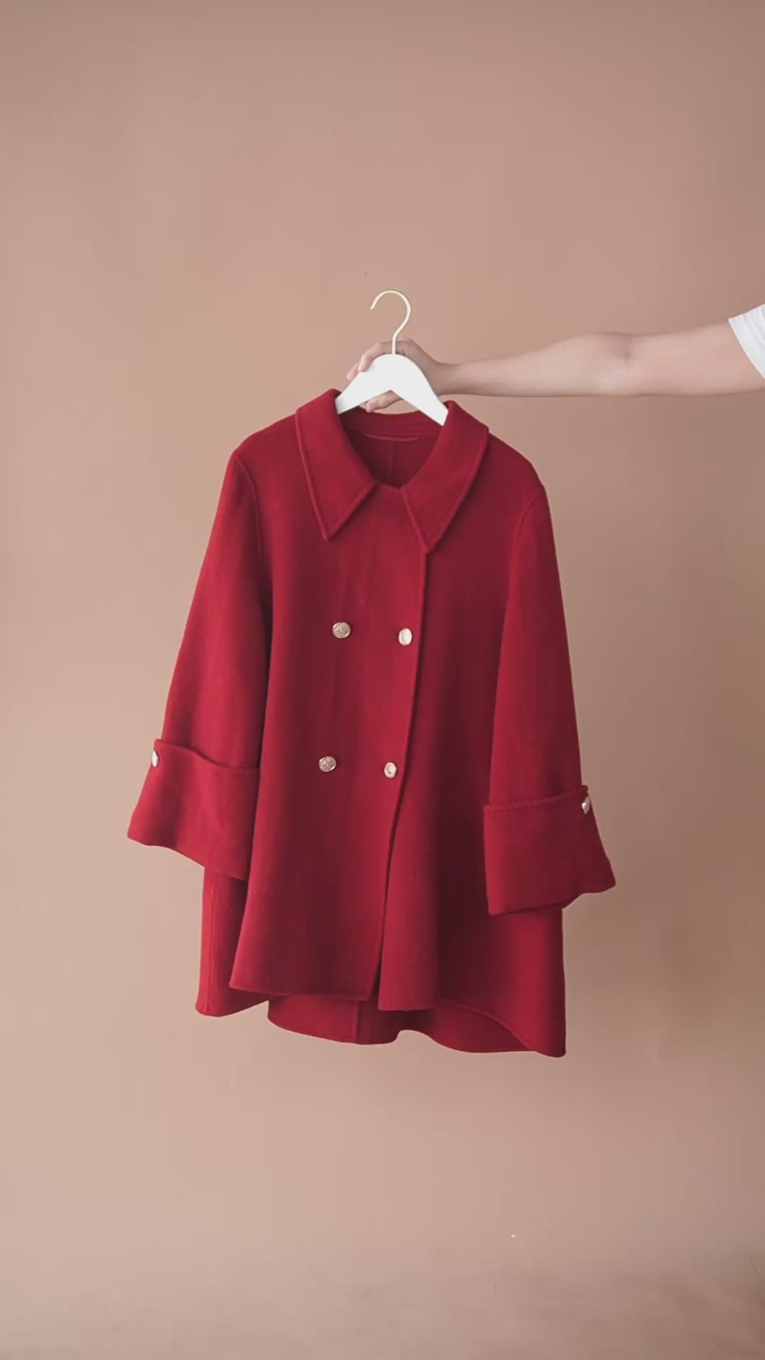 เช่าเสื้อโค้ท หญิง รุ่น MATILDA สี แดง